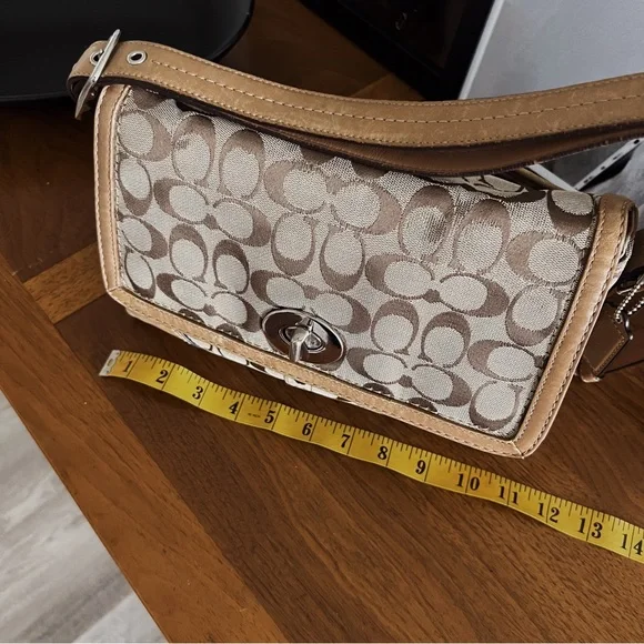 Y2K RESTORED COACH HAMPTON SIGNIATURE TAN SHOULDER BAG - Picture 10 of 16